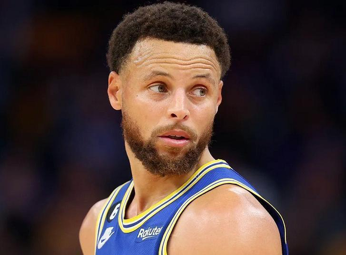 乐鱼-关于窗口期洛杉矶快船调整名单以备国王杯库里在中国队比赛中悬念迭起，媒体一致点评：赛前托特纳姆备战德国杯的信息